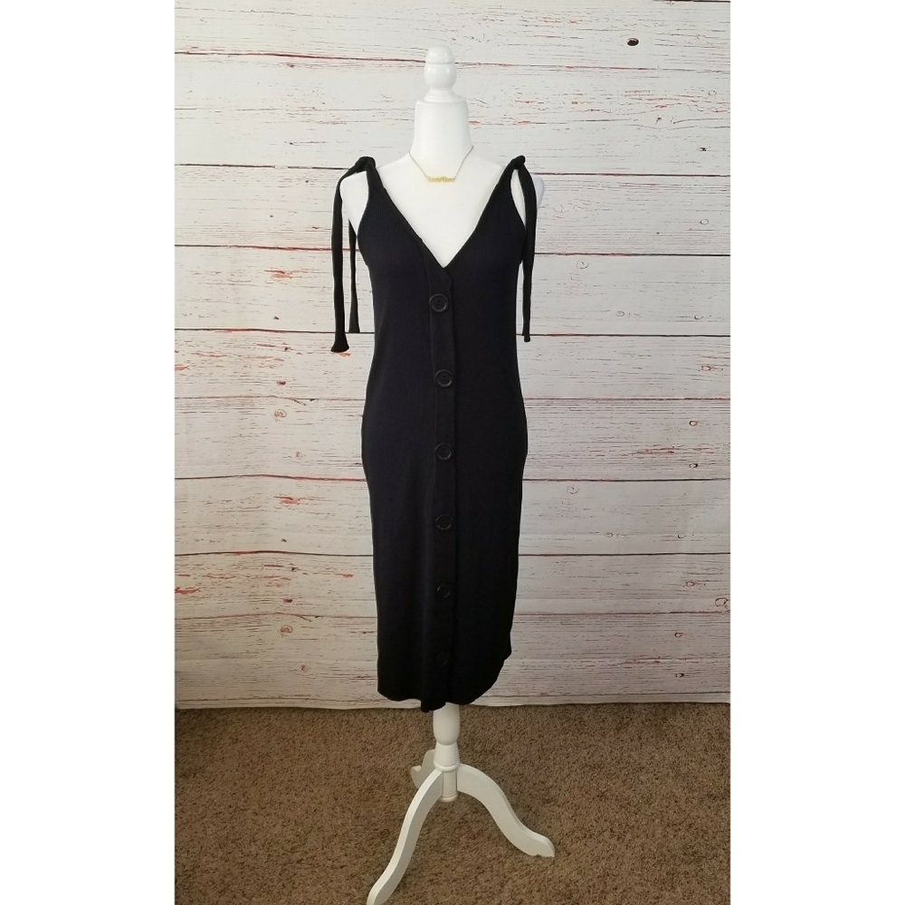 ZARA // ribbed button down shoulder tie dress